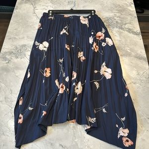 Large Vince 100% Polyester Spring Floral Skirt